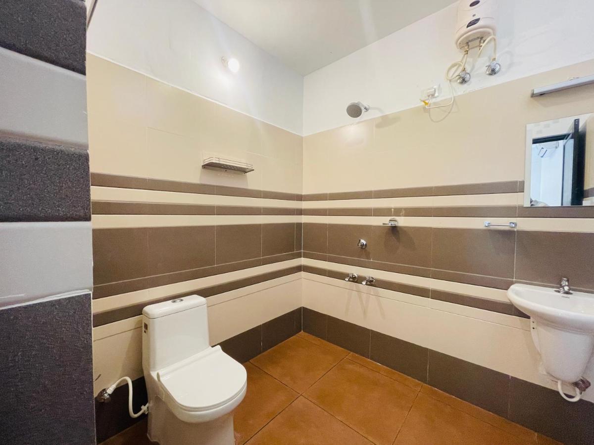 Appartamento Prakruthi Residency Munroeisland Mundrothuruth Esterno foto