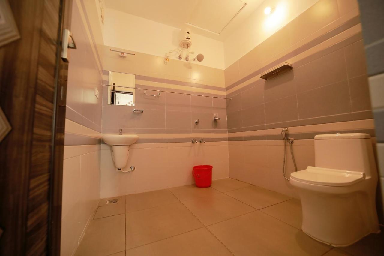 Appartamento Prakruthi Residency Munroeisland Mundrothuruth Esterno foto