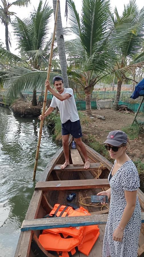 Appartamento Prakruthi Residency Munroeisland Mundrothuruth Esterno foto