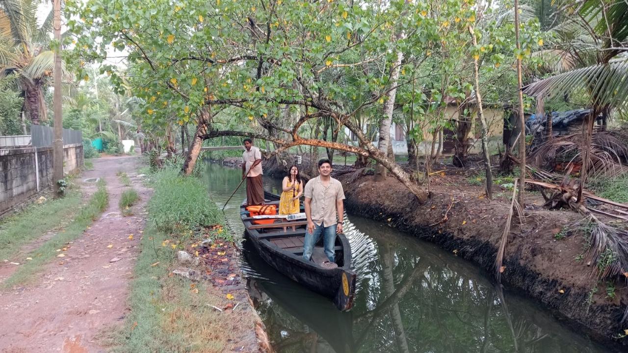 Appartamento Prakruthi Residency Munroeisland Mundrothuruth Esterno foto