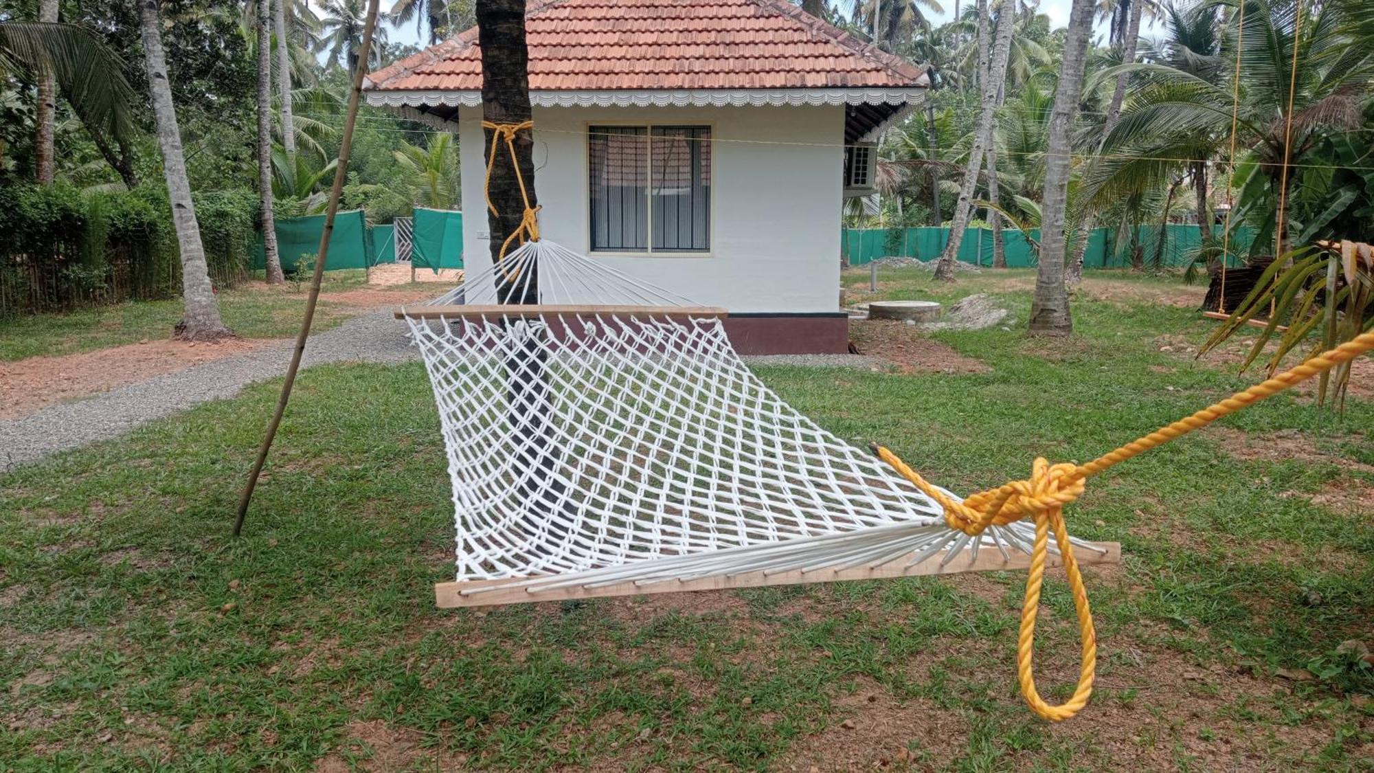 Appartamento Prakruthi Residency Munroeisland Mundrothuruth Esterno foto